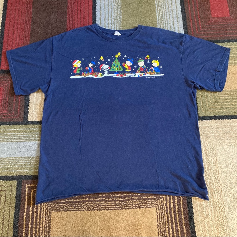 Vintage Peanuts Charlie Brown Snoopy Lucy Gang Christmas Tree Shirt Size XL